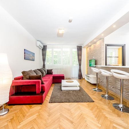 Apartments King Milan, City Center ベオグラード エクステリア 写真