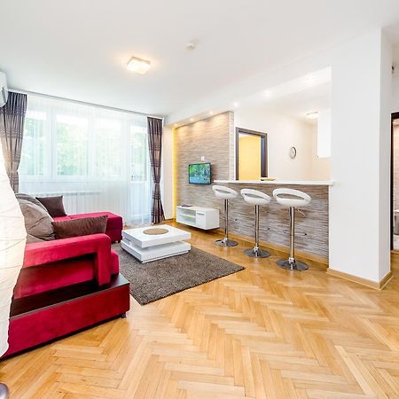 Apartments King Milan, City Center ベオグラード エクステリア 写真