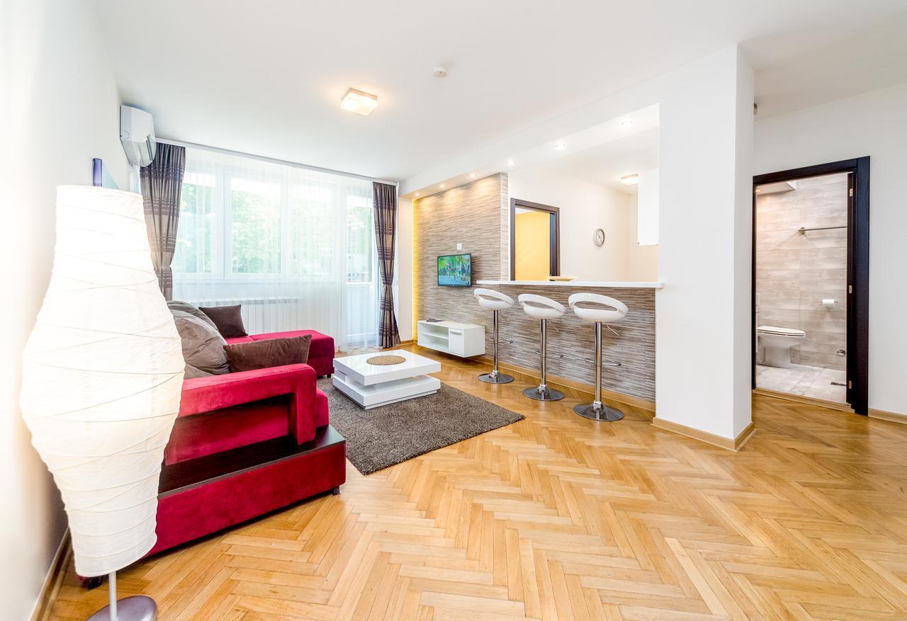 Apartments King Milan, City Center ベオグラード エクステリア 写真