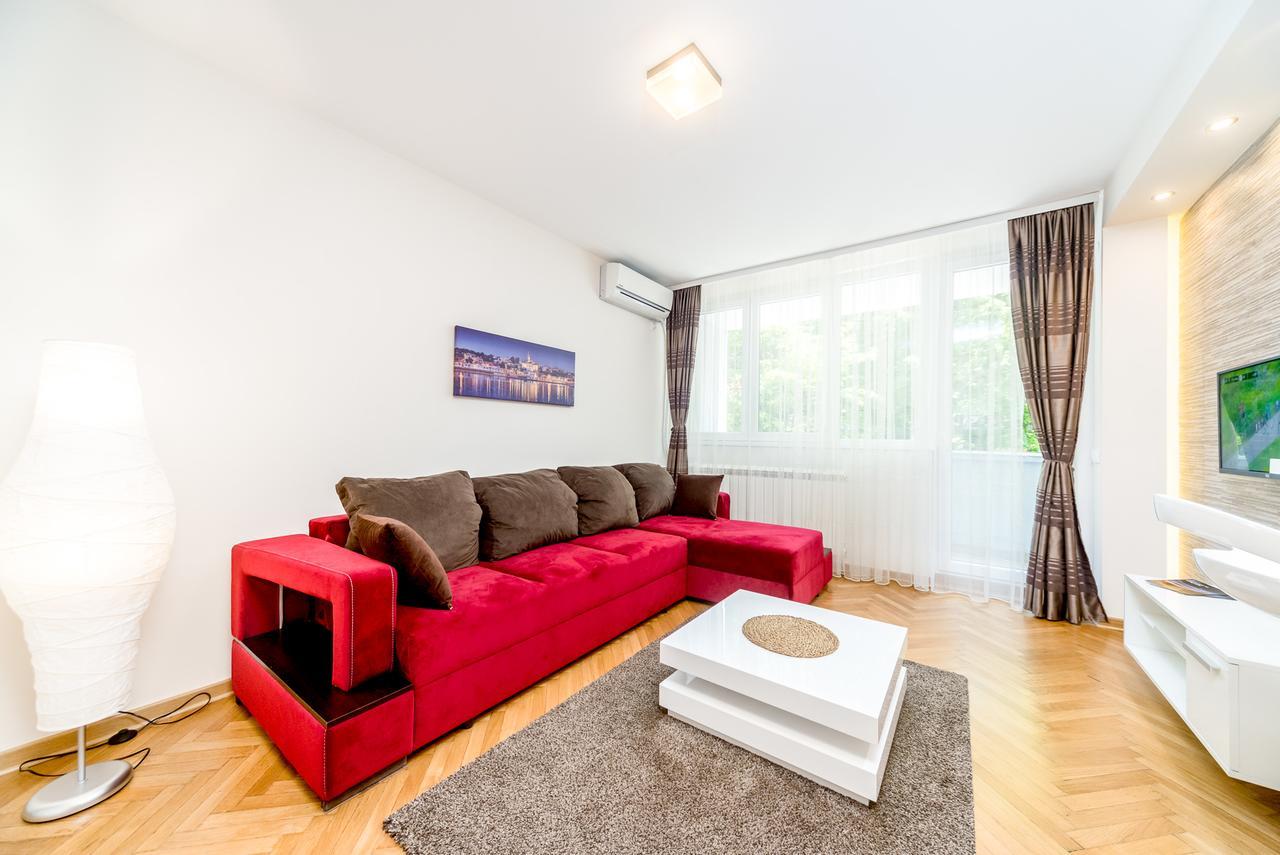 Apartments King Milan, City Center ベオグラード エクステリア 写真