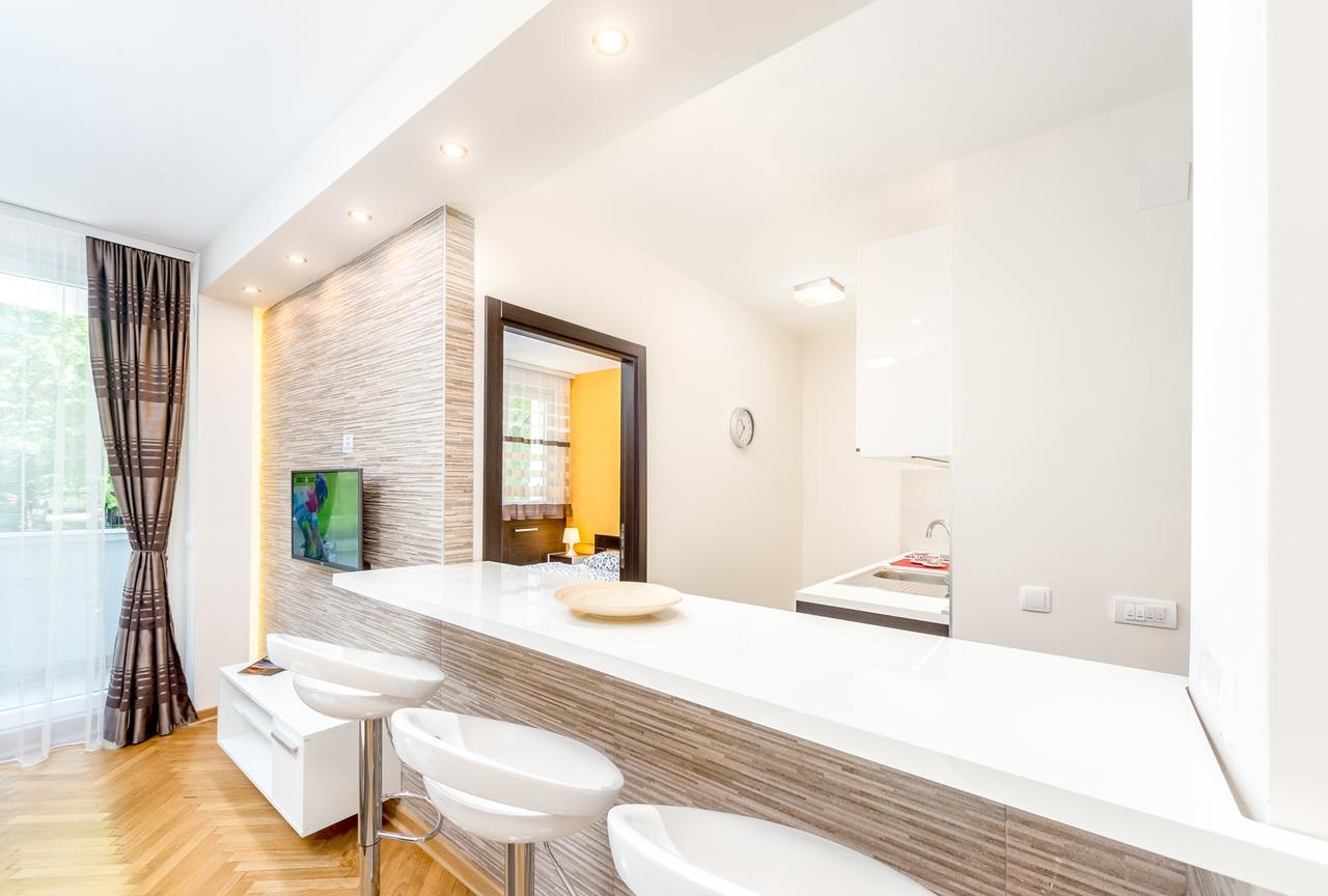 Apartments King Milan, City Center ベオグラード エクステリア 写真